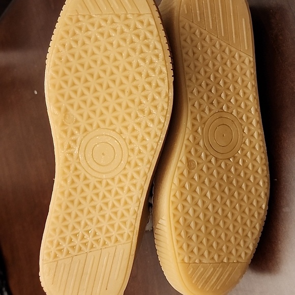 Eric Michael Women's Oregon Lace-Up Suede Ankle Boots sz 37 (6.5-7) - Picture 8 of 8